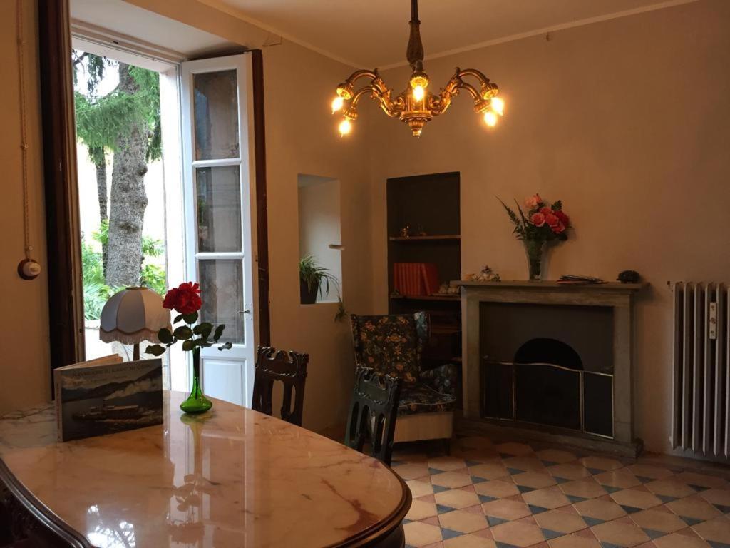 B&B Villa Rosalinda Dongo Buitenkant foto