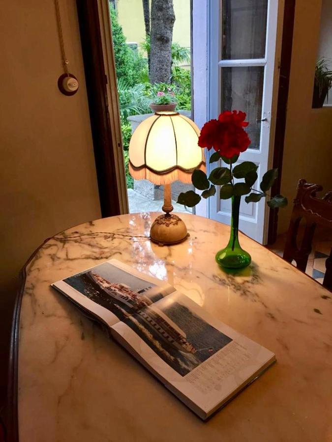 B&B Villa Rosalinda Dongo Buitenkant foto