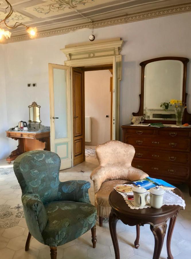 B&B Villa Rosalinda Dongo Buitenkant foto
