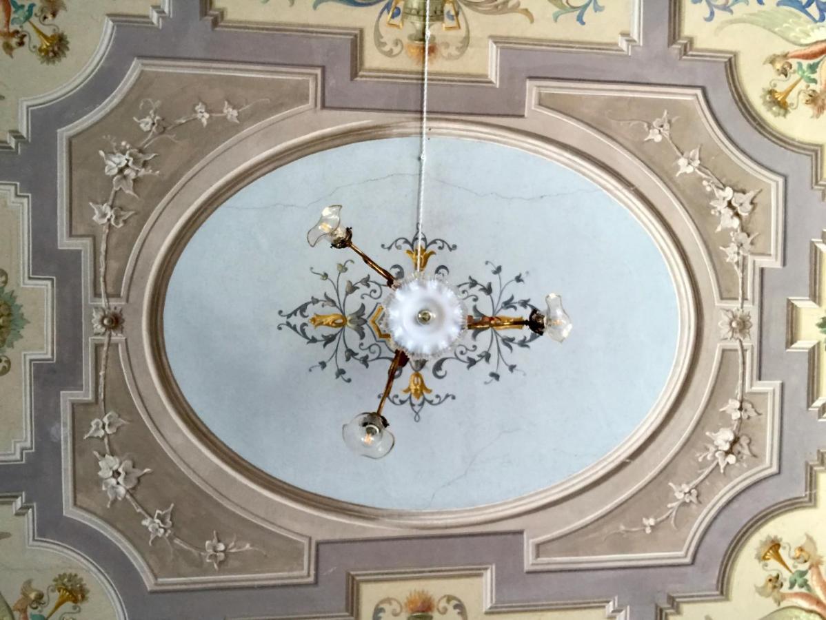 B&B Villa Rosalinda Dongo Buitenkant foto